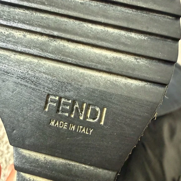 Fendi Black Leather Knee-High Wedge Boots with Textured Platform - Picture 3 of 4